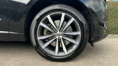 Jaguar F-Pace 3.0 D300 R-Dynamic SE Black 90th Anniv 5dr Auto Diesel Estate